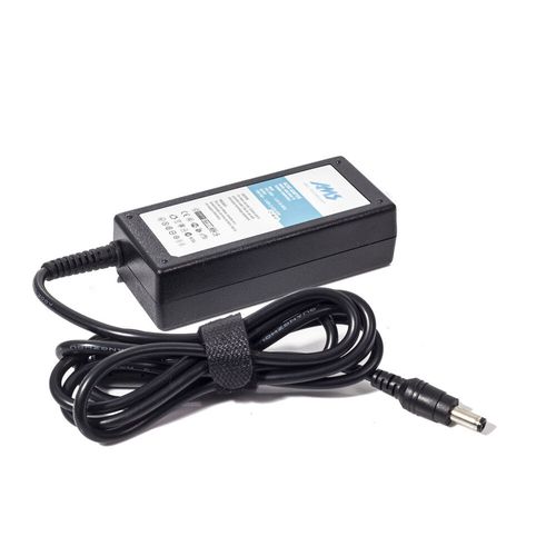 Cargador Notebook Toshiba 19V 3.42A 5.5x2.5mm